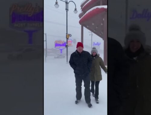 A freak snowstorm blanketed Branson this afternoon, dumping inches of snow on the strip in minutes.
