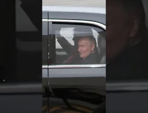 Trump, Putin Share Limo Ride to Alaska Meeting