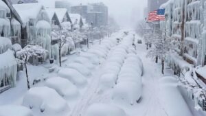 Alaska Snowstorm Chaos! Juneau Buried in Snow, Roads Closed, Flights Canceled, City Paralyzed