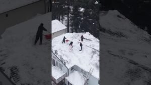 Record Snow Forces Roof Clearing in Juneau, Alaska