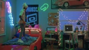 BAD BUNNY – YO PERREO SOLA | YHLQMDLG [Visualizer]