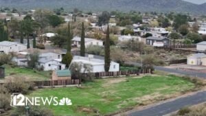 2 babies found left alone in Arizona home with no power, parents take…