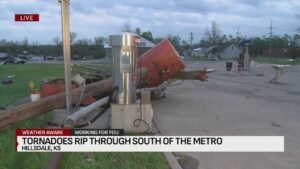 Tornadoes rip through areas south of the KC metro