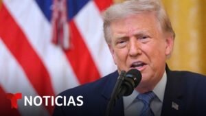 Qué implica el anuncio de Trump sobre documentos de supuesto fraude electoral | Noticias Telemundo