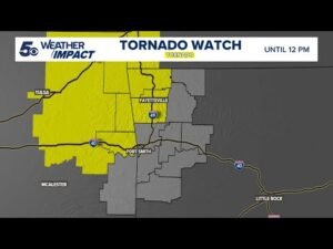 LIVE | Tornado Watch until 12 PM for Arkansas and Oklahoma | BREAKING…