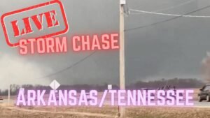 Tornado Threat in Arkansas, Tennessee, and Mississippi – Live Chase A…