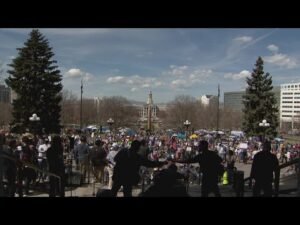 ‘No Kings’ protest draws thousands to Denver