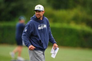 Las Vegas Raiders interview Seahawks’ Klint Kubiak in Seattle for head coaching job | Raiders News