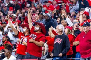 UNLV football attendance down 17% in 2025 at Allegiant Stadium | UNLV