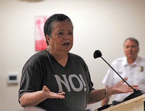 Pahrump voices its opposition to data centers at Nye County forum | Local Nevada