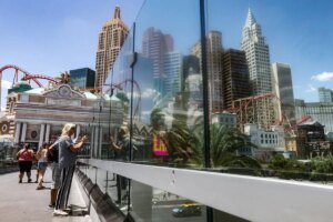 Las Vegas named one of the nation’s most dangerous cities for pedestrians | Tourism