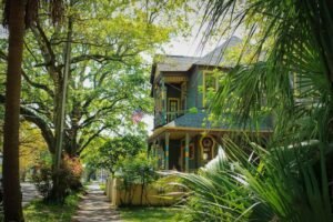 This Coastal Alabama City Is an Underrated Immersion Into the Deep South