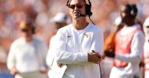 AP top 25 college football poll: Texas cedes top spot; Texas Tech ent…
