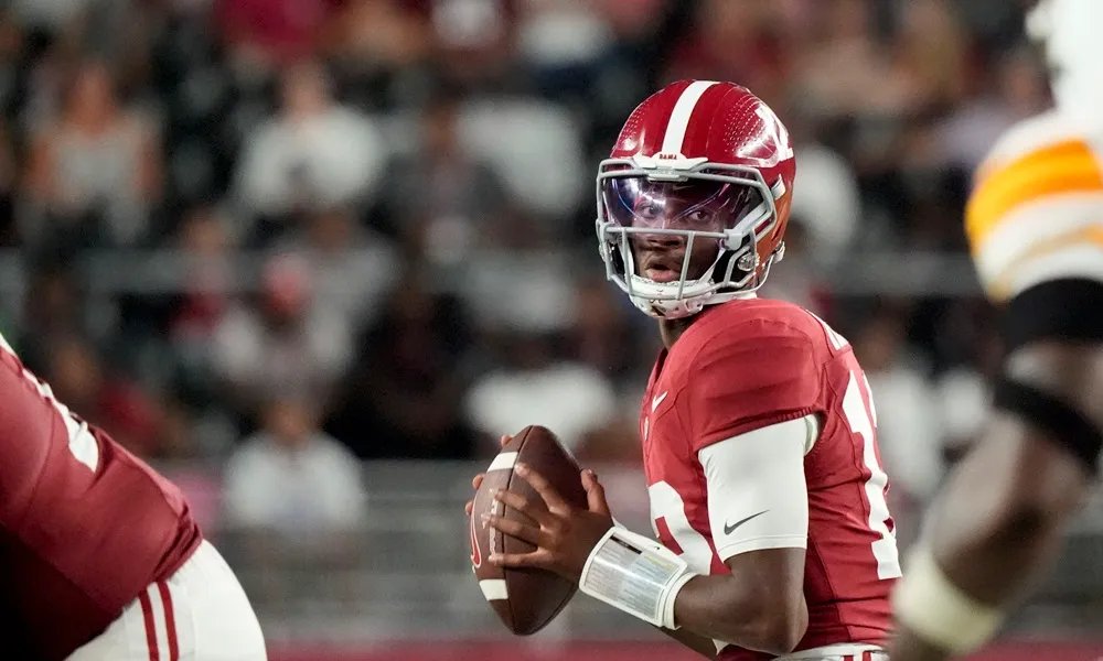 Alabama quarterback wowed key Tide defender this spring: “You can hea...
