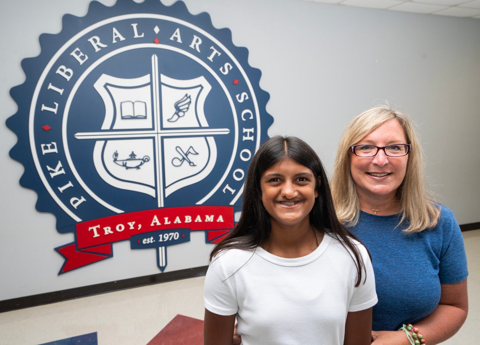 Governor Ivey Introduces a CHOOSE Act Family: Meet the Ratcliffe Fami...
