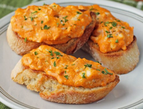 Cheesy Buffalo Chicken Toasts – Emily Bites