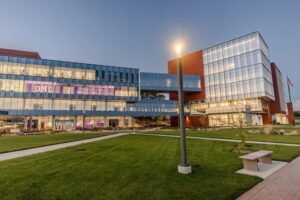 Des Moines University partners with Central College for healthcare ed…
