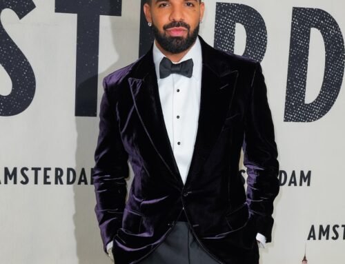 Drake’s Latest Look Has The Internet In Their Feelings 