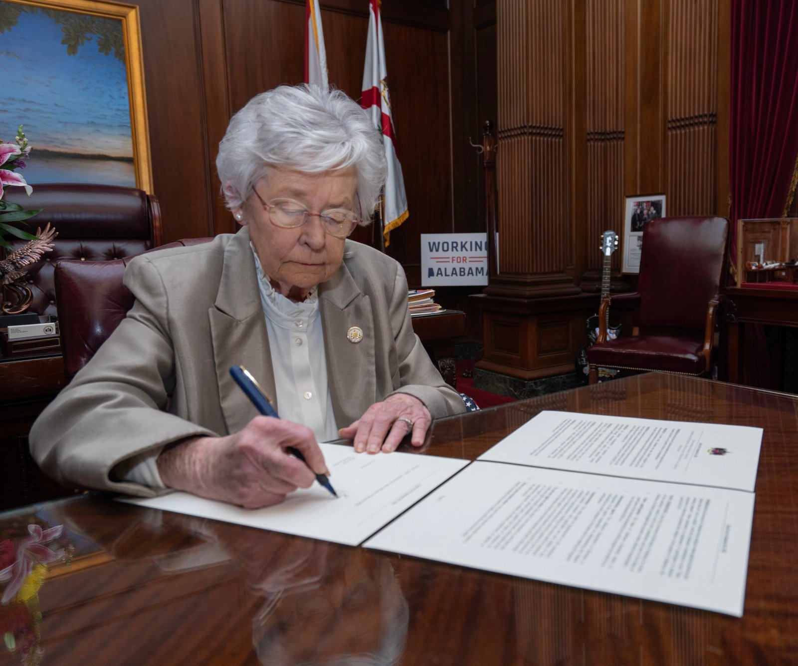 Governor Ivey Signs Executive Order Confirming Alabama’s Participatio...