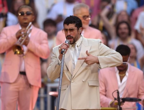 Bad Bunny se presenta en Londres y grandes estrellas van a su concierto