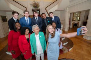 Governor Ivey Reminds Deadline Approaching for Her Summer Internship …