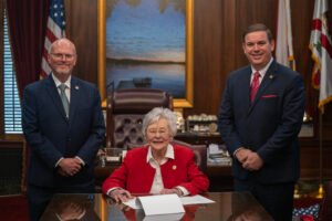 Governor Ivey Signs Law Opening Classroom Doors to Alabama Veterans –