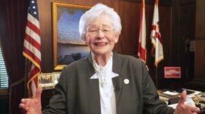 Governor Ivey Welcomes Alabama Students Back for New School Year –