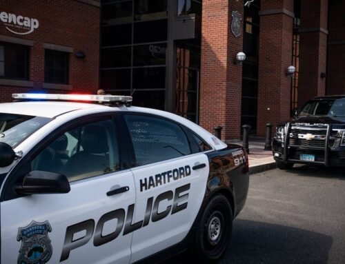 Fugitive wanted for shooting person over parking spot in N.Y. found in pile of clothes in basement of Hartford house – Hartford Courant