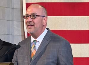 Iowa Supreme Court: Sioux City school board meetings were legally clo…