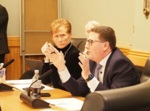 Iowa lawmaker urges universities to heed U.S. Secretary of Education …