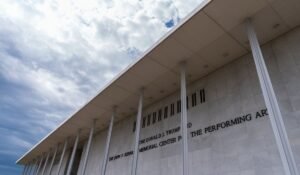 Judge blocks closure of Kennedy Center, takes Trump’s name off iconic…