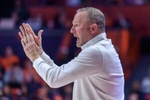 Mirkovic scores 25 points as No. 8 Illinois defeats Indiana Hoosiers …
