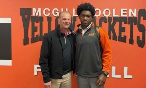 Mobile 2027 DL locks in Alabama official visit