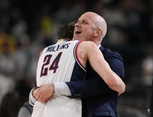 NCAA Illinois UConn Basketball