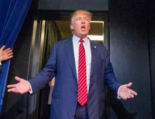 No, United isn’t letting travelers avoid Trump’s Palm Beach Airport