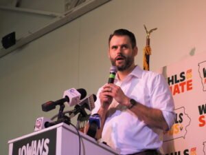 Senate Ethics Committee dismisses complaint against Sen. Zach Wahls