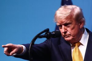 Trump: “1000 missiles are locked and loaded” for Iran if he’s killed