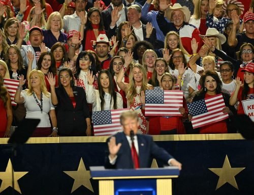 Trump asks GOP crowd to pledge allegiance — to him