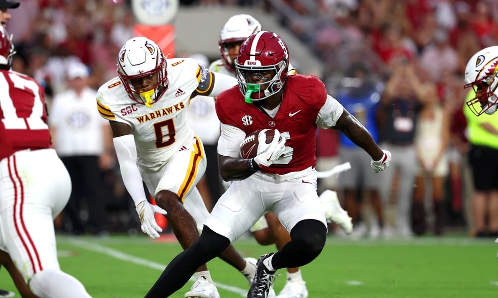 Alabama football drops in AP Poll after BYE week