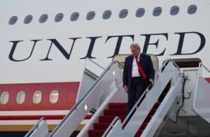 White House: Trump to fly old Air Force One for about a month as Qata…