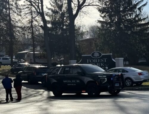 Suspect in custody after standoff at Rocky Hill apartment complex – N…