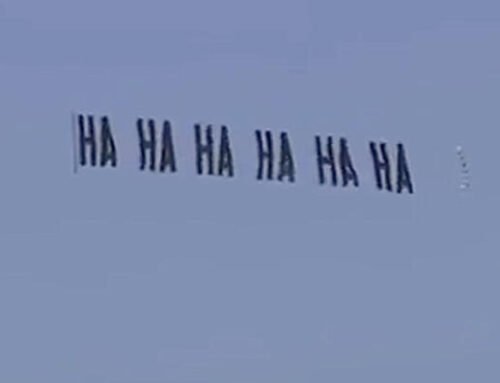 Banner flying over Donald Trump’s Mar-a-Lago estate reminds everyone that this is actually funny